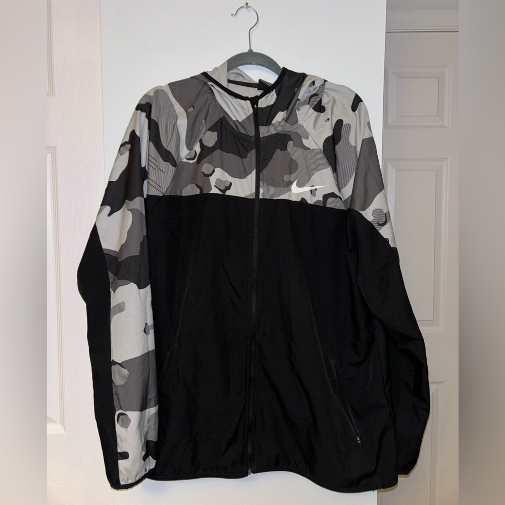 NIKE Dri-Fit Men’s Jacket